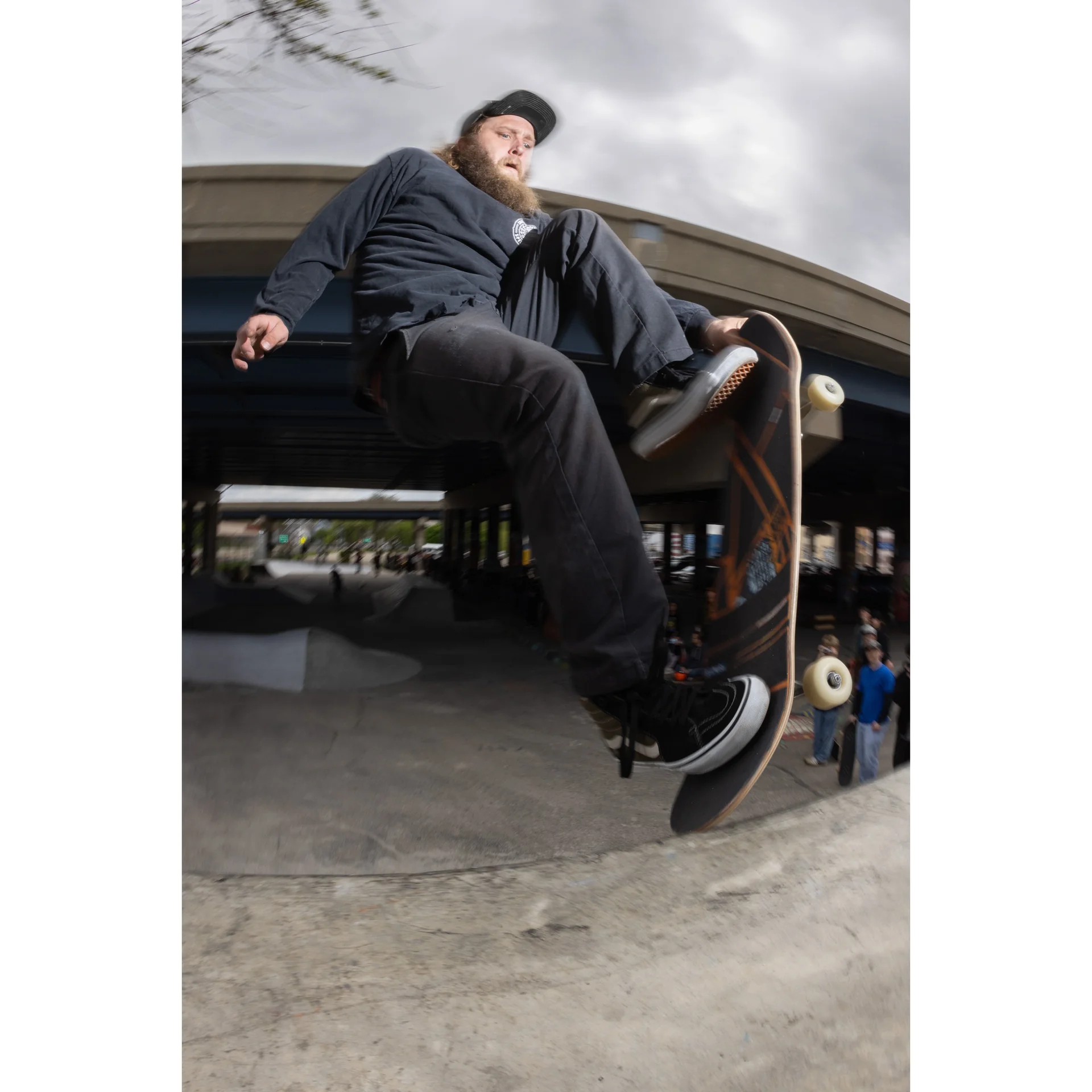 Sam getting a proper tail stall on the Jersey Giant. Photo by Peter Diatoni.